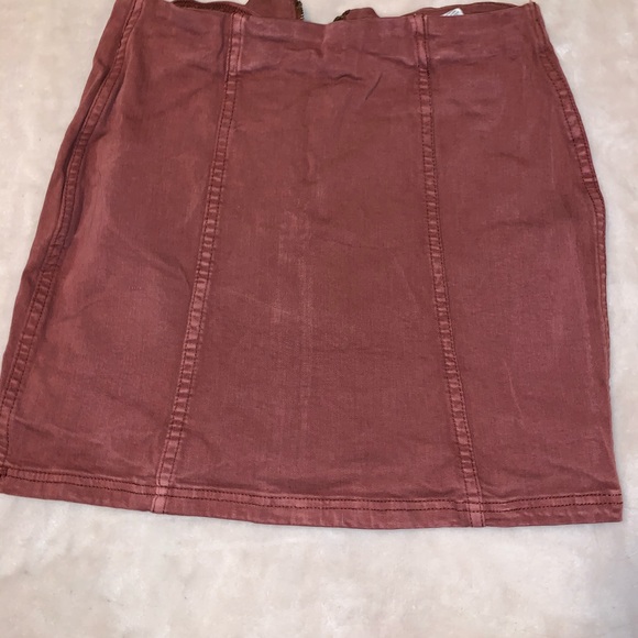 Tillys red mini skirt - Picture 2 of 5